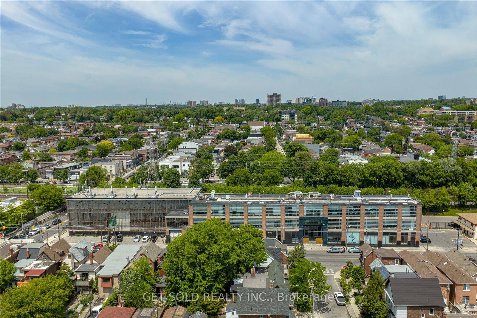 950 Dupont Street, Toronto, ON Commercial Investment Opportunity.