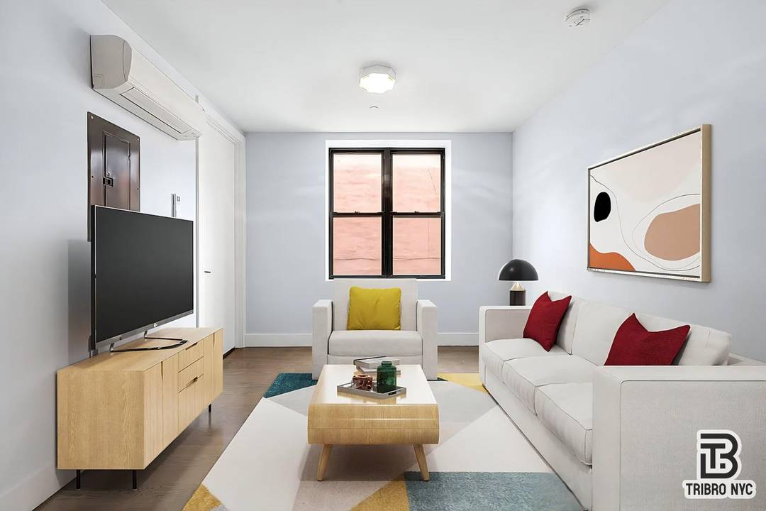 This expansive three bedroom residence offers a level of space and refinement rarely available on the market.