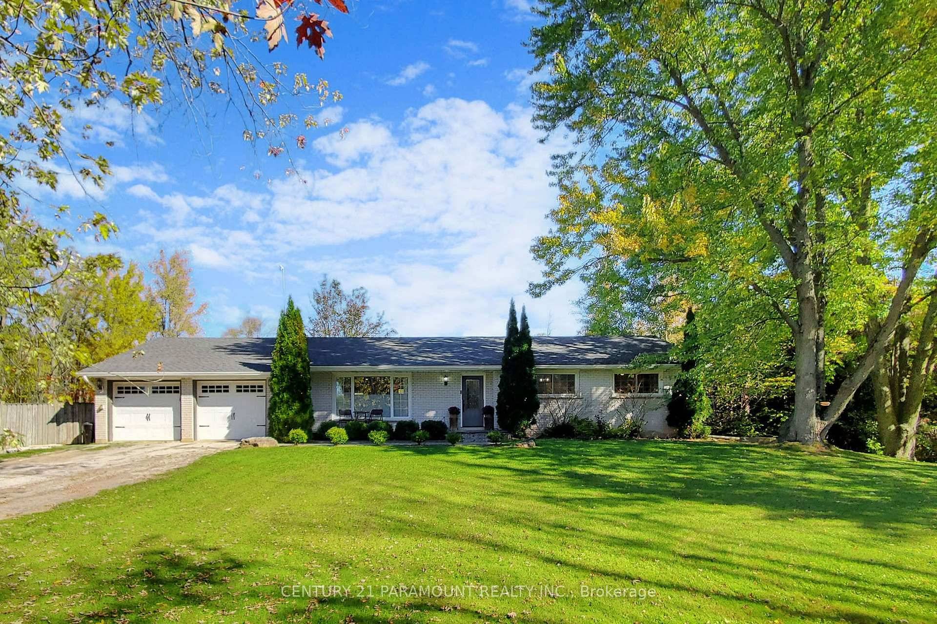 Modern 1800 sq ft approx Ranch Style Bungalow for sale in rural Erin.