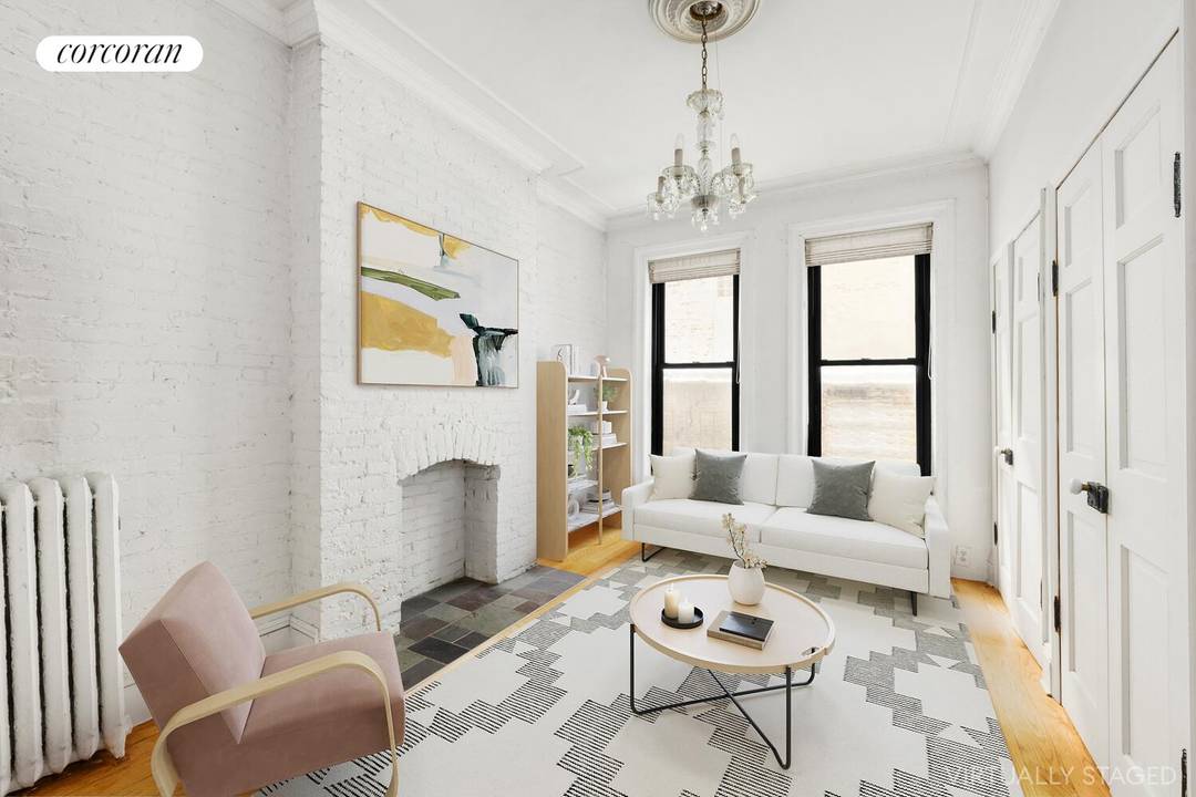 Introducing a distinctive Upper East Side residence at 332 East 77th Street, perfectly combining classic pre war elegance with thoughtful modern comforts.
