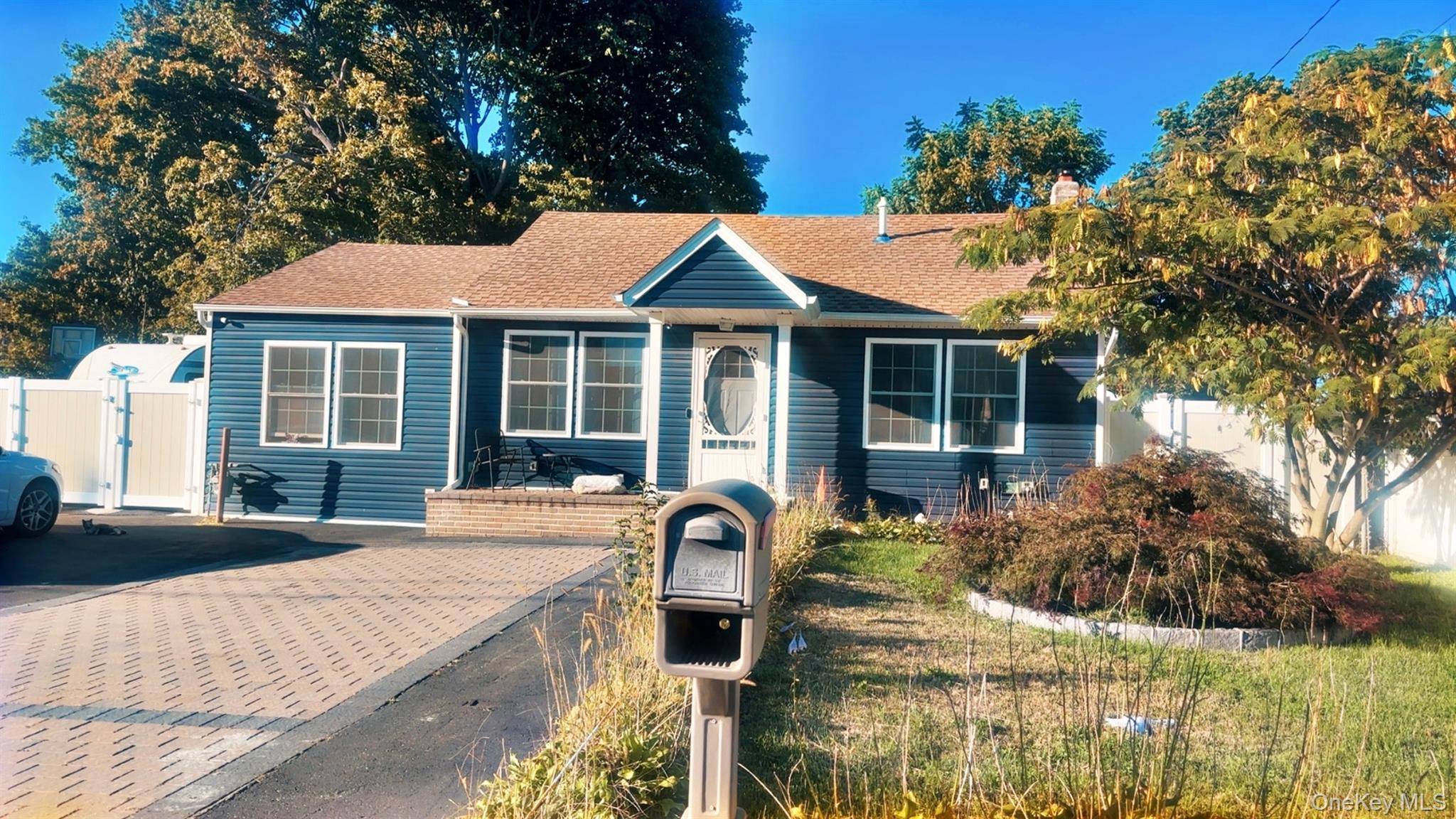 Welcome to 82 St. Peter s Drive a beautifully renovated 3 bedroom, 3 bathroom ranch in the heart of Brentwood !
