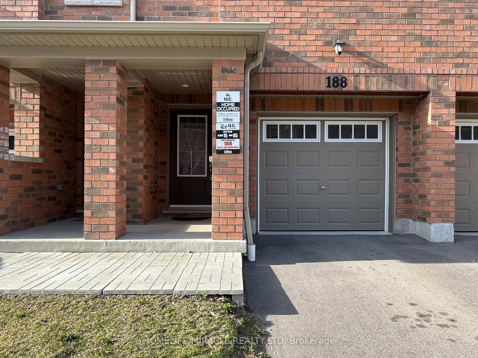 Welcome to this stunning and spacious 3 bedroom townhouse for lease in the highly sought after Windfields community.