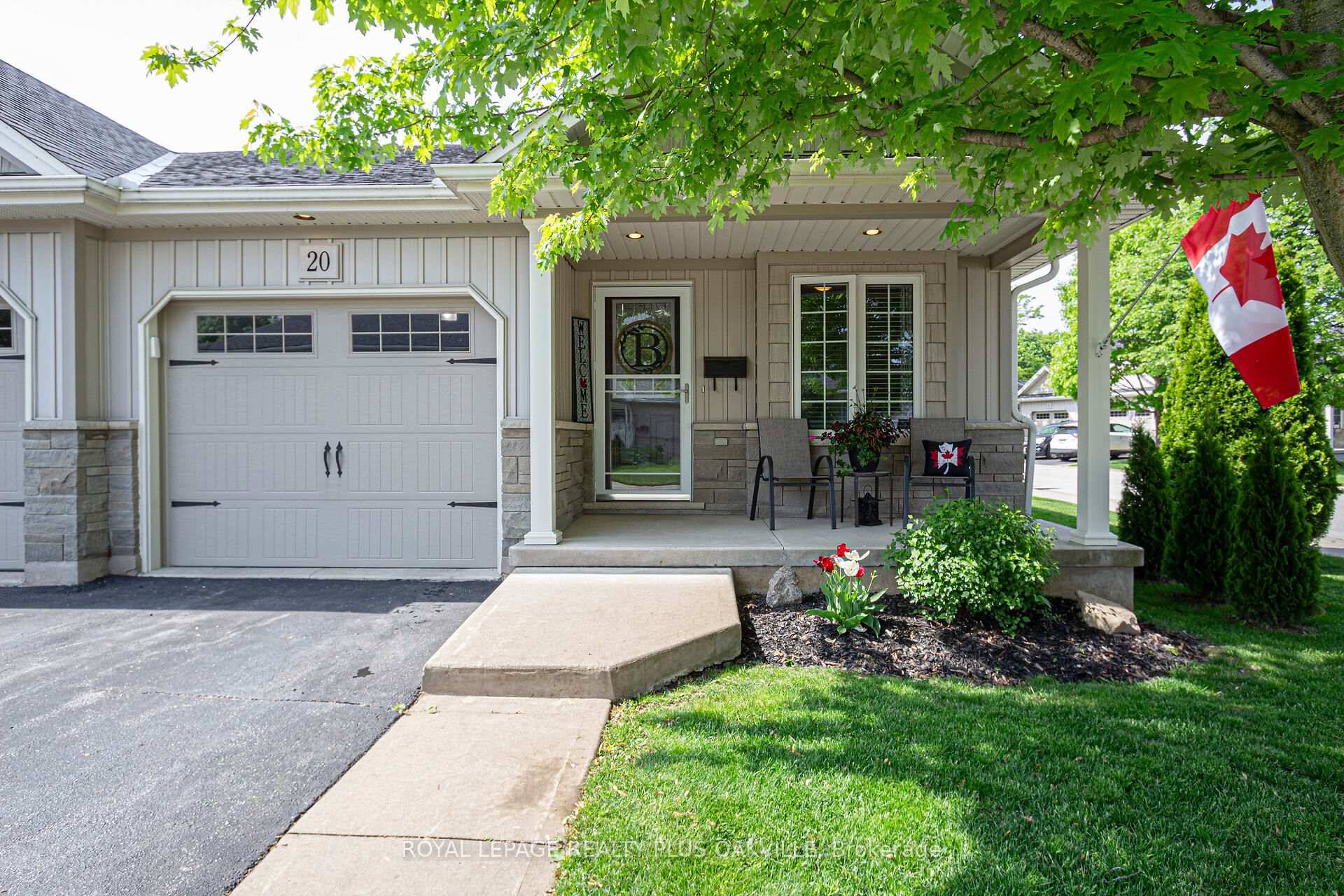 Gorgeous semi detached condo is a real gem !