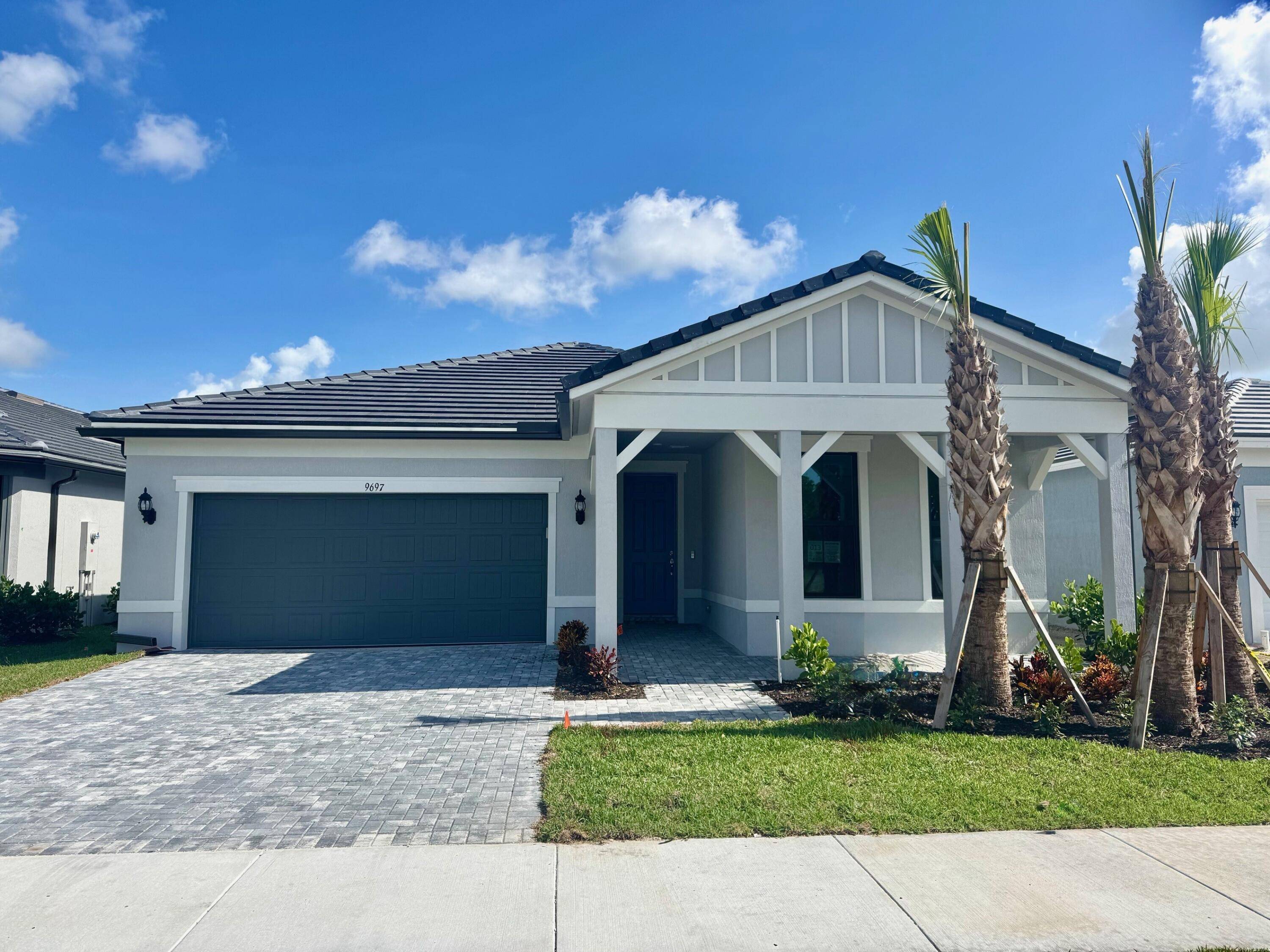 NEW CONSTRUCTION Welcome to DiVosta's Newest Premier community in Central Palm Beach County Hendrix Reserve.