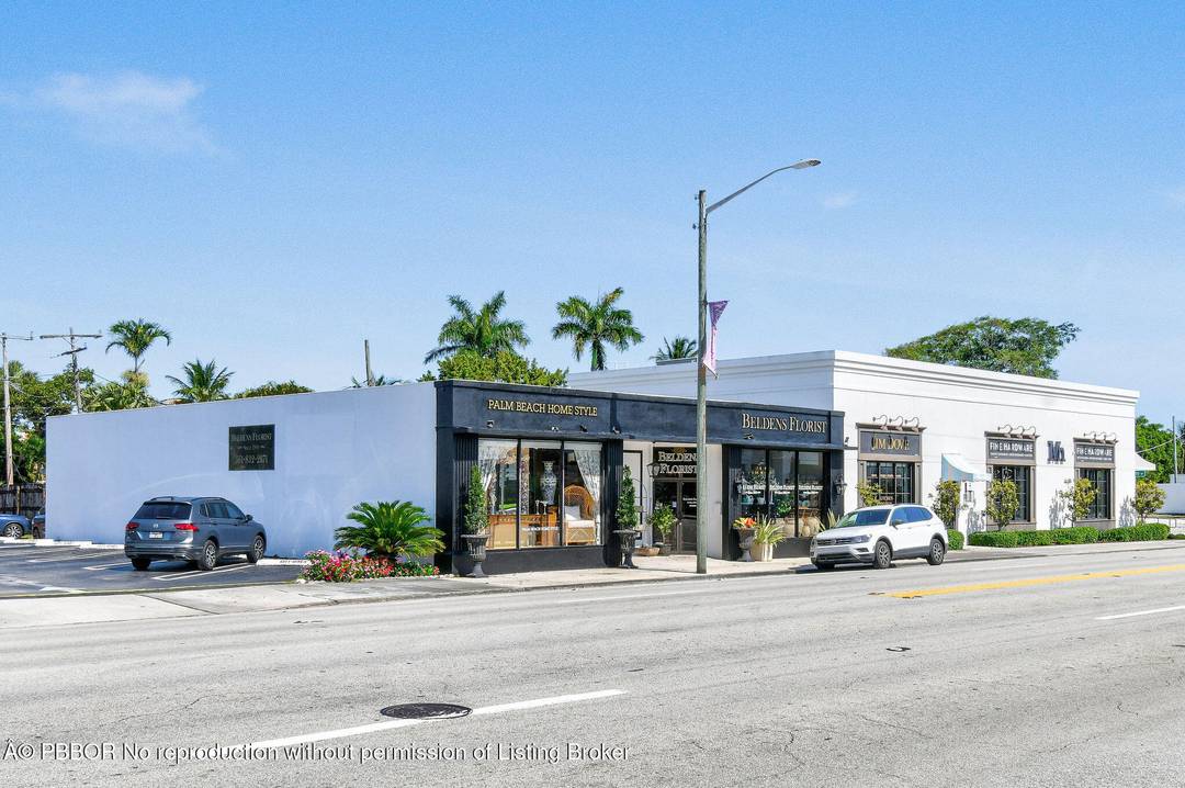 Premier trophy retail strip center with commanding frontage on Dixie Highway, perfectly positioned between Belvedere Boulevard and Southern Boulevard in West Palm Beach.