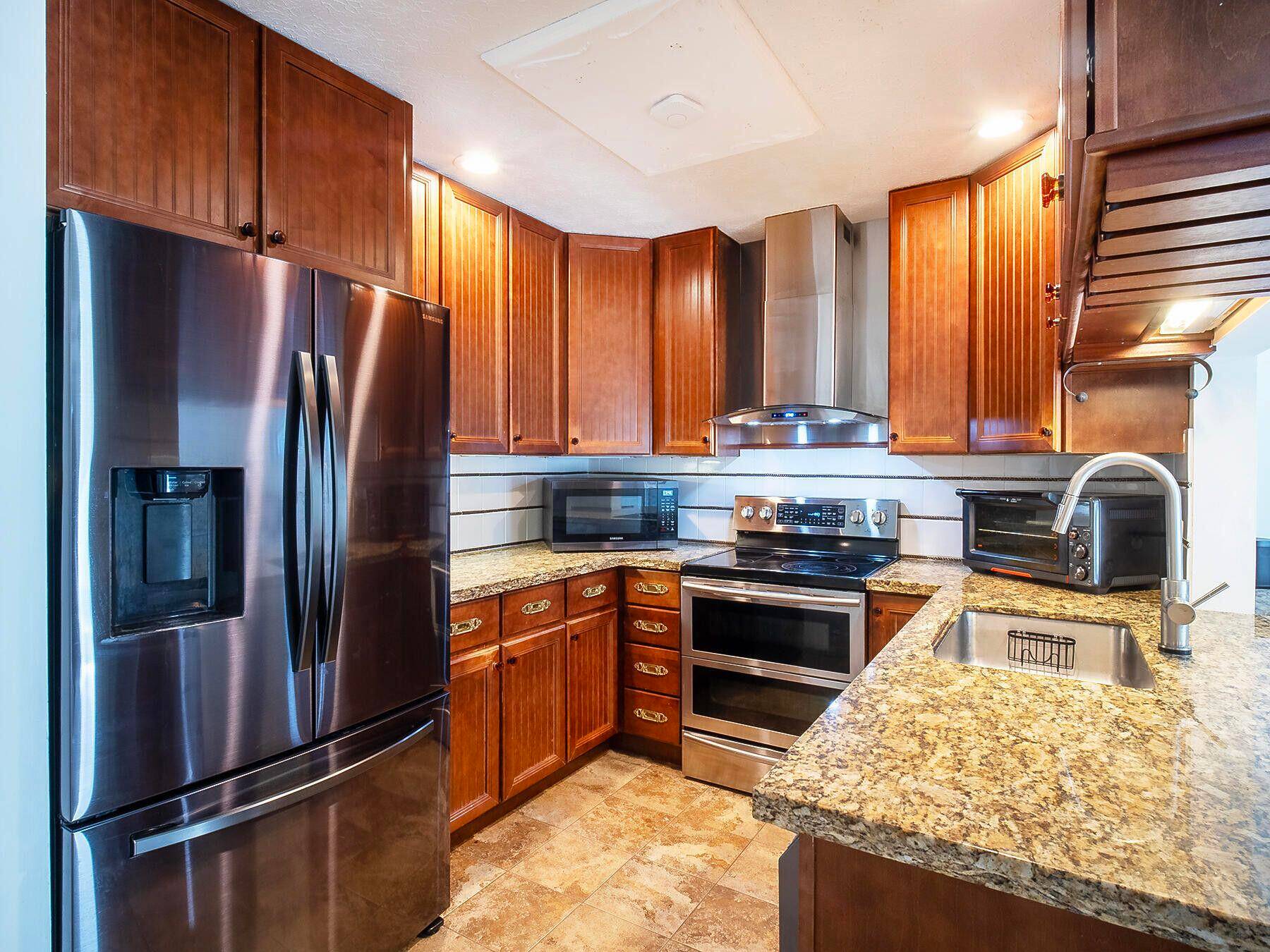 Welcome to this charming 3 bedroom, 2 bathroom home located in the sought after South River Colony community.