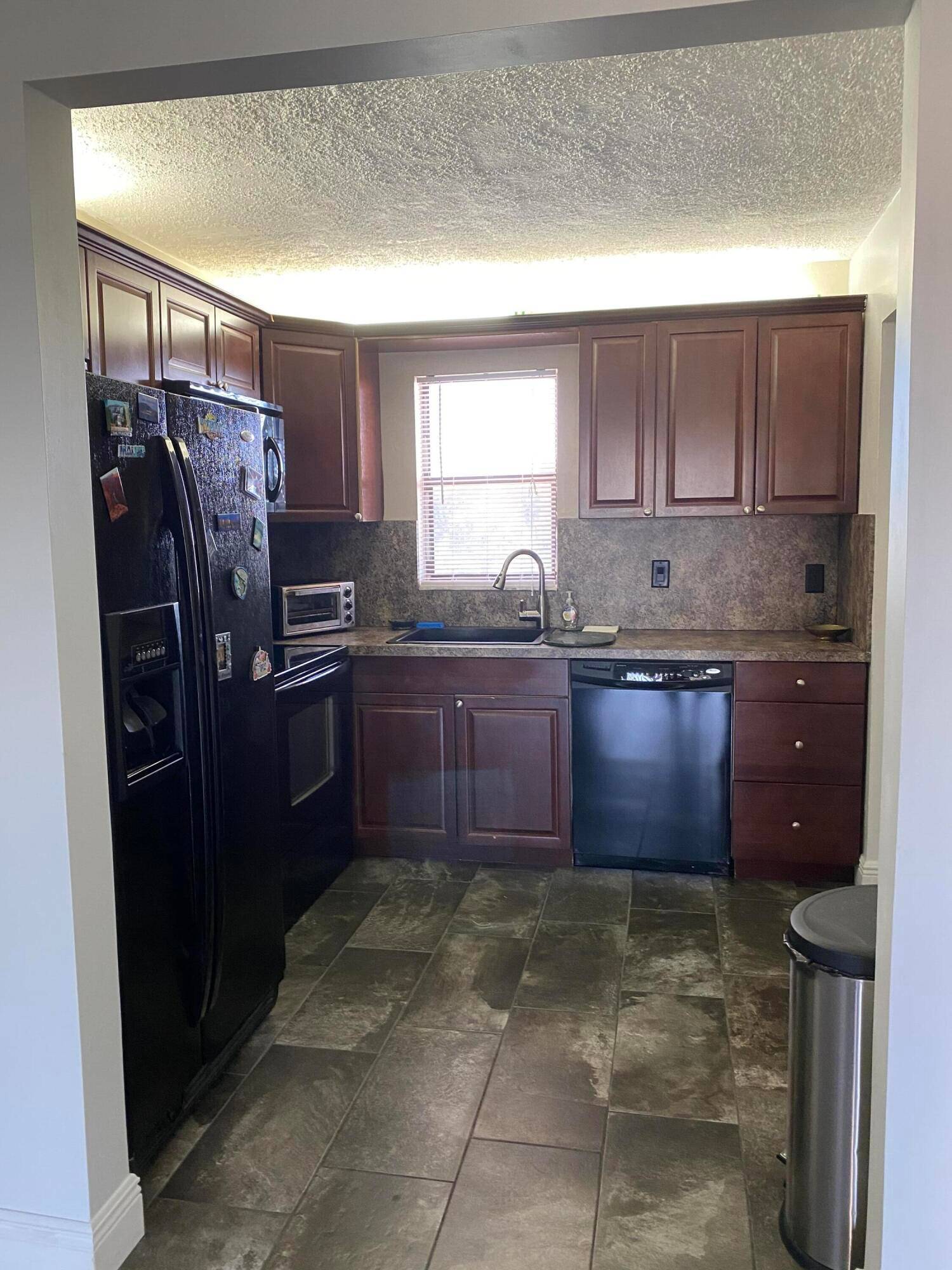 Step into this spacious condo, ideally situated on the 3rd floor with convenient access via elevator or stairs.
