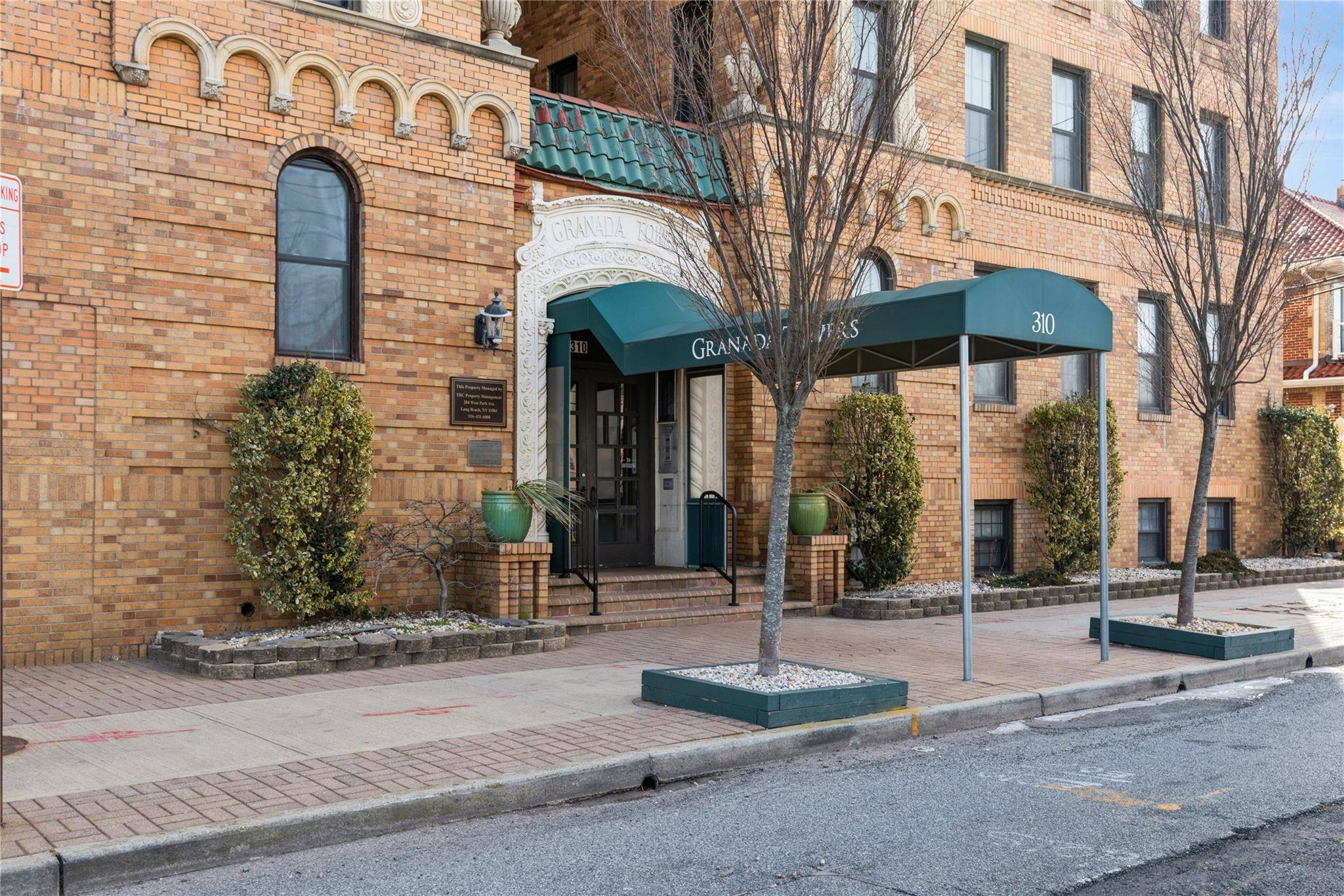 Welcome to this beautifully maintained and generously sized 1 bedroom condo, offering a serene retreat near the beach.