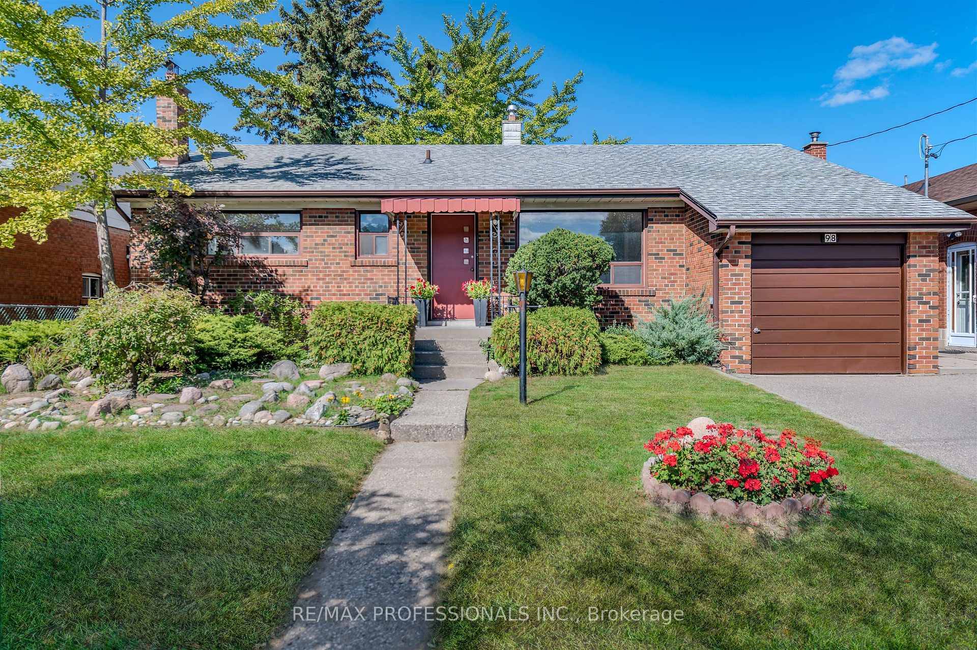Welcome to 98 Ambleside Avenue Ideally located in one of Etobicoke's highly sought after Family friendly Communities, this full of potential, well laid out bungalow presents an excellent opportunity to ...