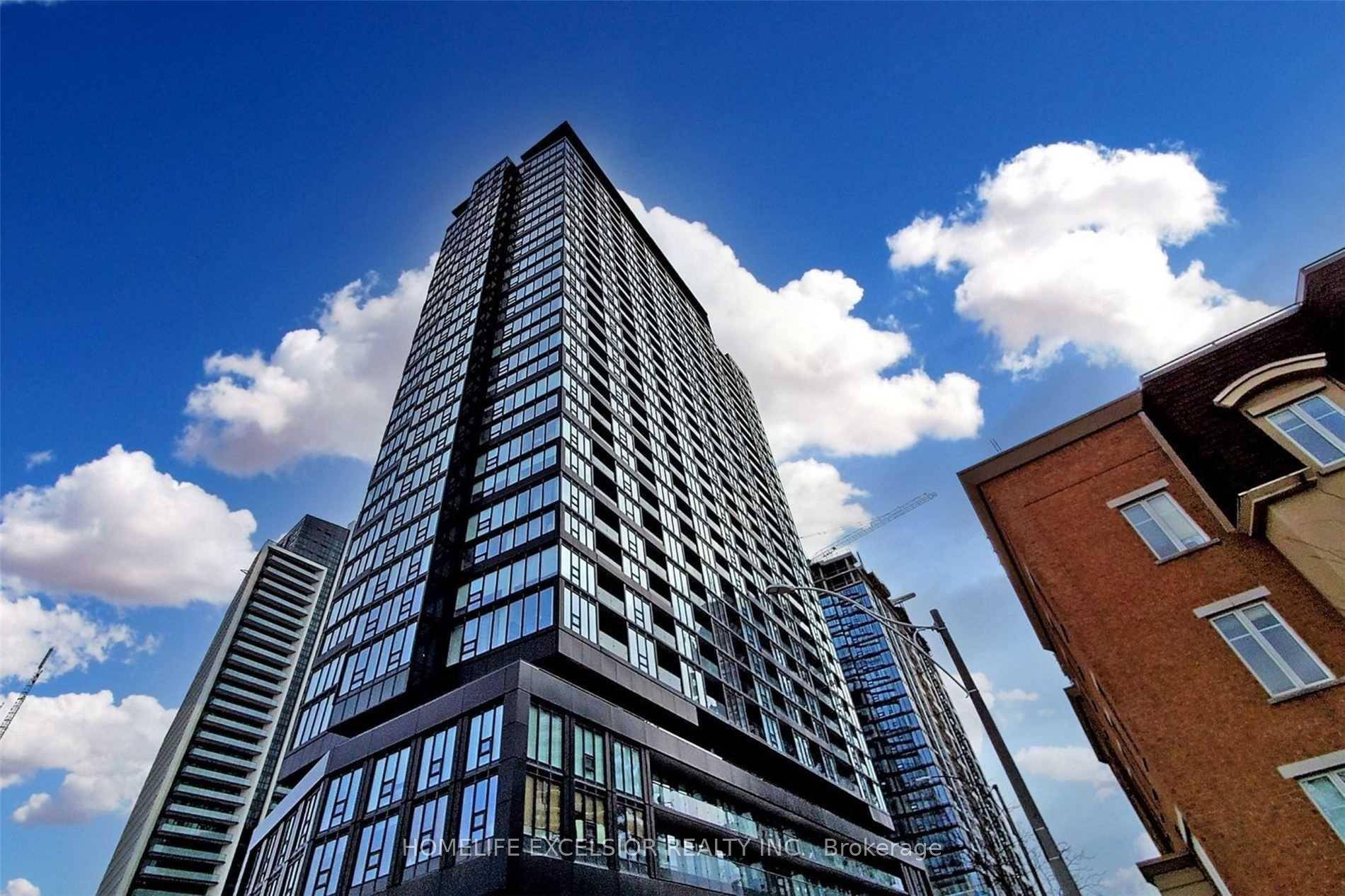 Zen King West Condo By Centrecourt Development at King West Village, 3000 Sf of 1st Class Amenities include Spa, Pool, Open Air Jogging Track, Outdoor Yoga, Spin Run, Weights, Rooftop ...