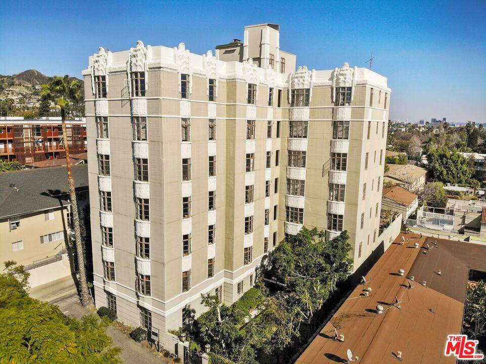 1314 N HAYWORTH AVE 2BR Hollywood Hills East La