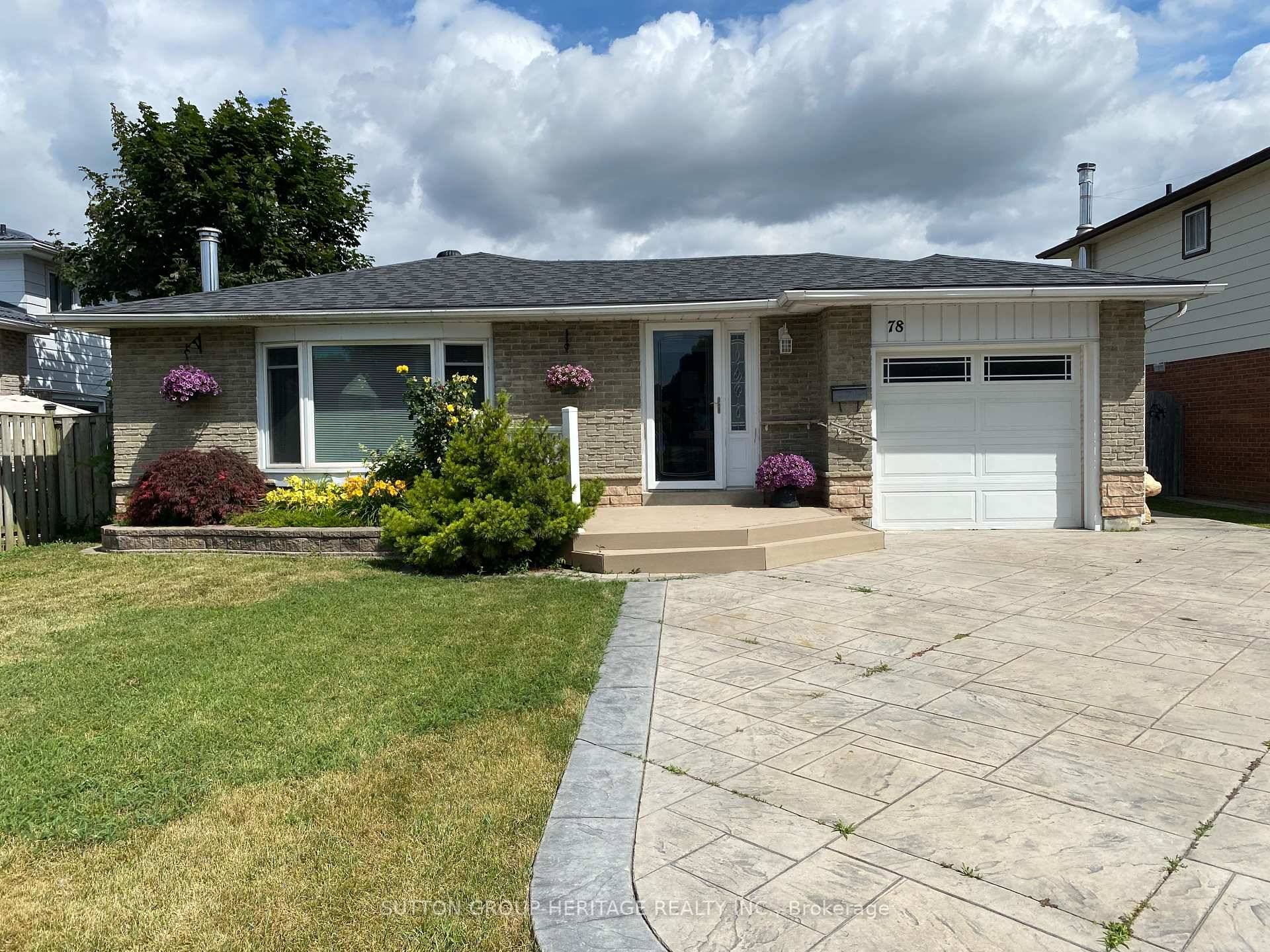 Immaculate Brick Bungalow Steps to South Ajax Waterfront !