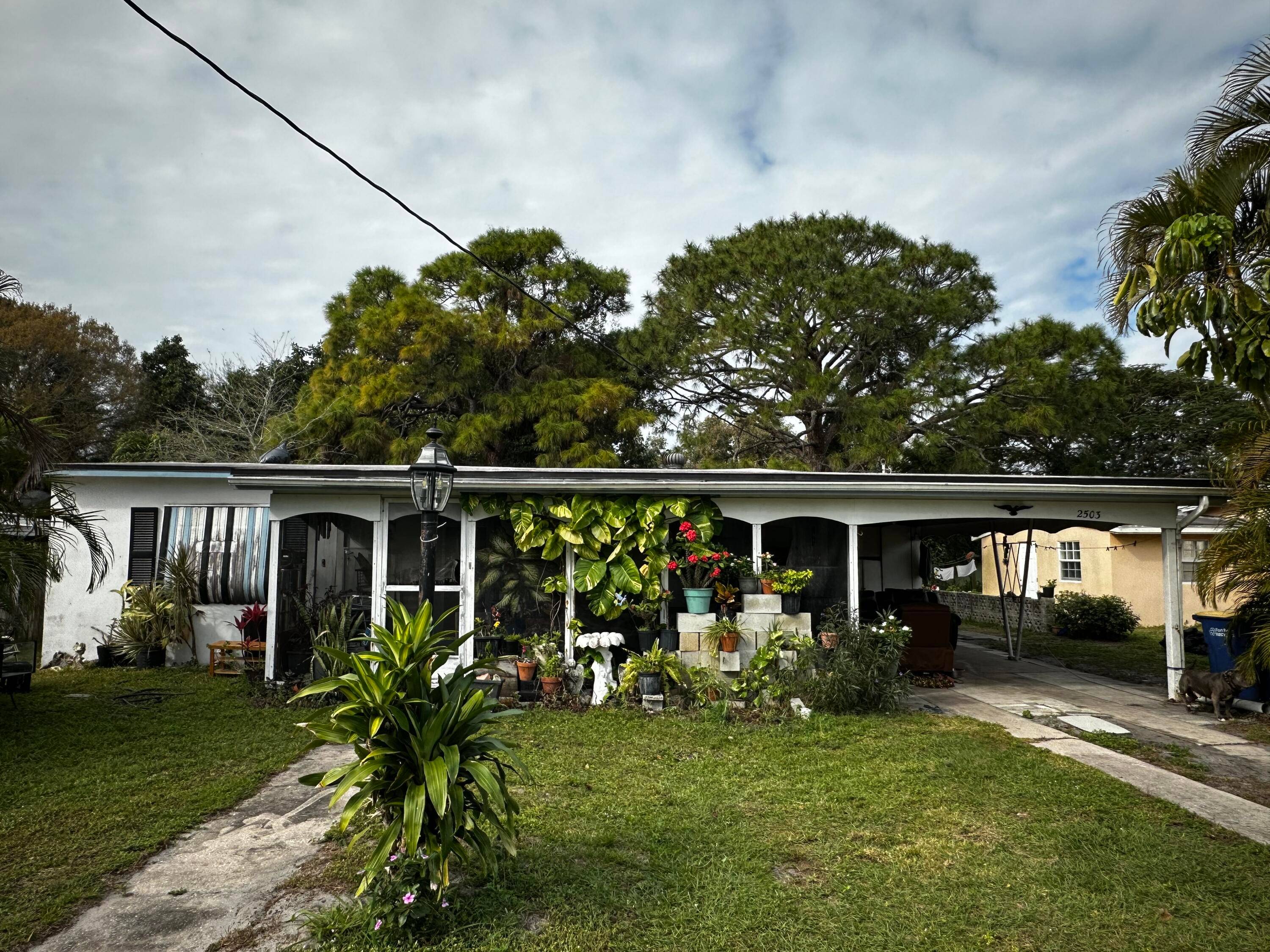 Come and see this exceptional property and make it yours.