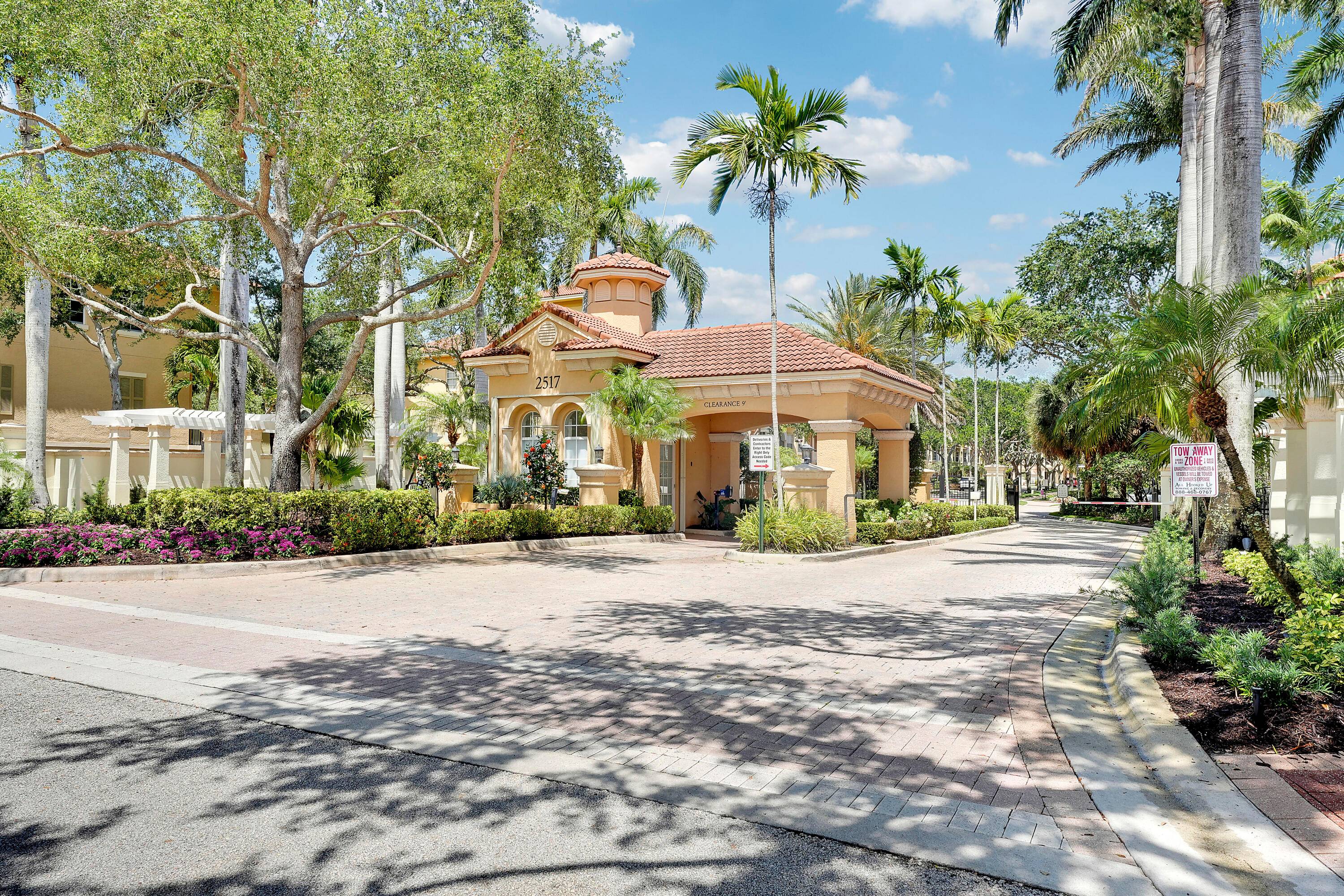 Harbour Oaks is a gorgeous, gated townhome community in the heart of Palm Beach Gardens, located just two miles from stunning beaches within walking distance to the Gardens Mall, incredible ...