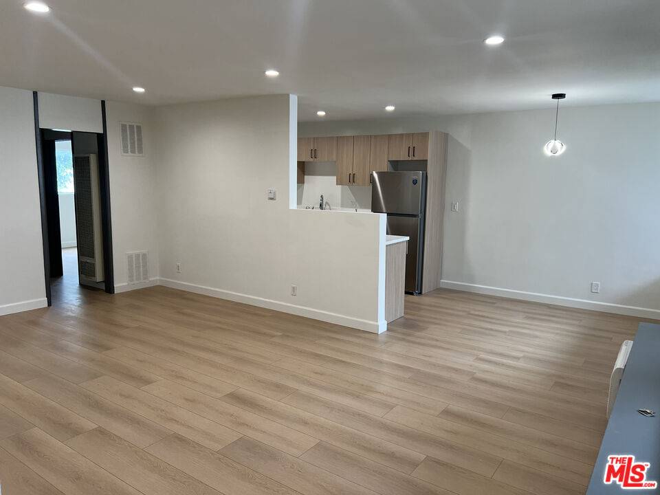 1253 N Hayworth Ave 2BR Hollywood Hills East La