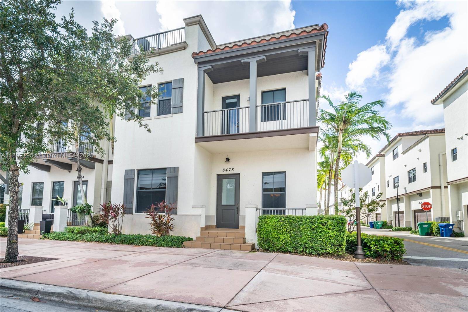 Beautiful 5 bedroom, 4 bathroom home located in the heart of Downtown Doral.