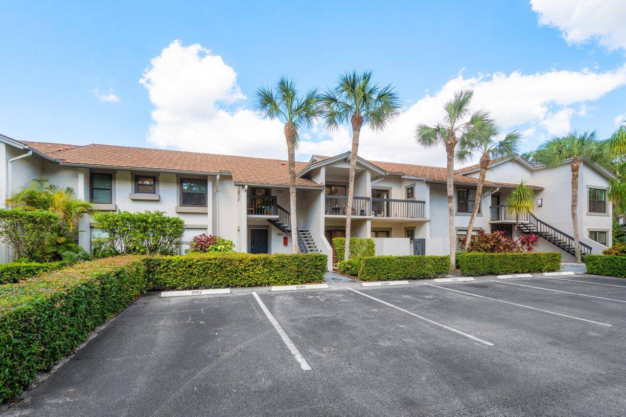 Do not miss the opportunity to purchase this completely renovated condo located in the prestigious Palm Beach Polo and Country Club.