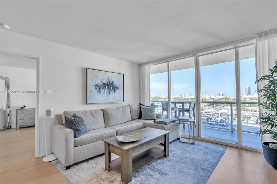1800 Sunset Harbour is a beloved building in one of the most desired neighborhoods in all of Miami Beach, offering both luxury and ideal location.