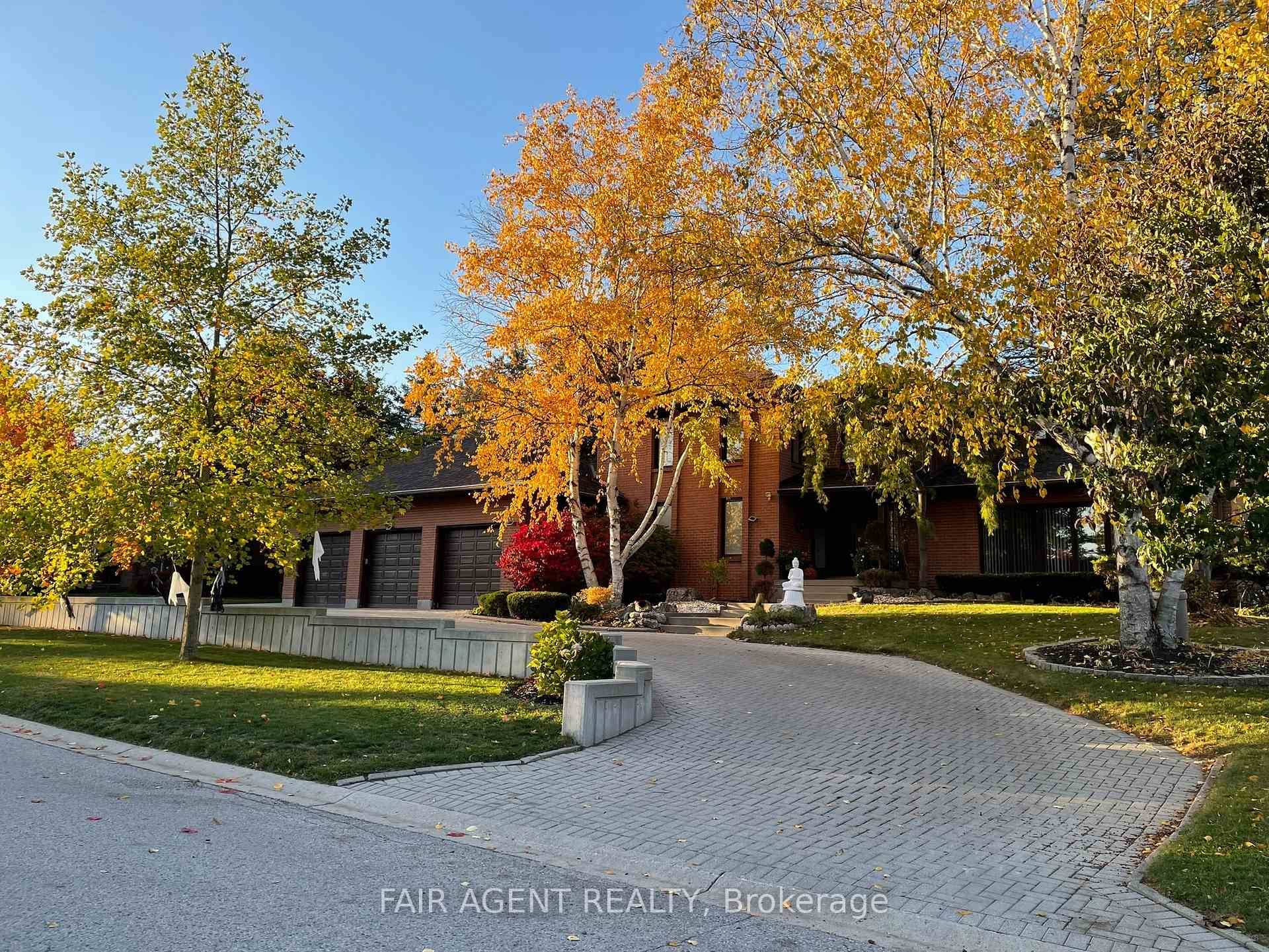 Tucked away on a quiet cul de sac in one of London's most established and prestigious neighbourhoods, 18 Tobin Court offers a rare combination of space, privacy, and timeless design.