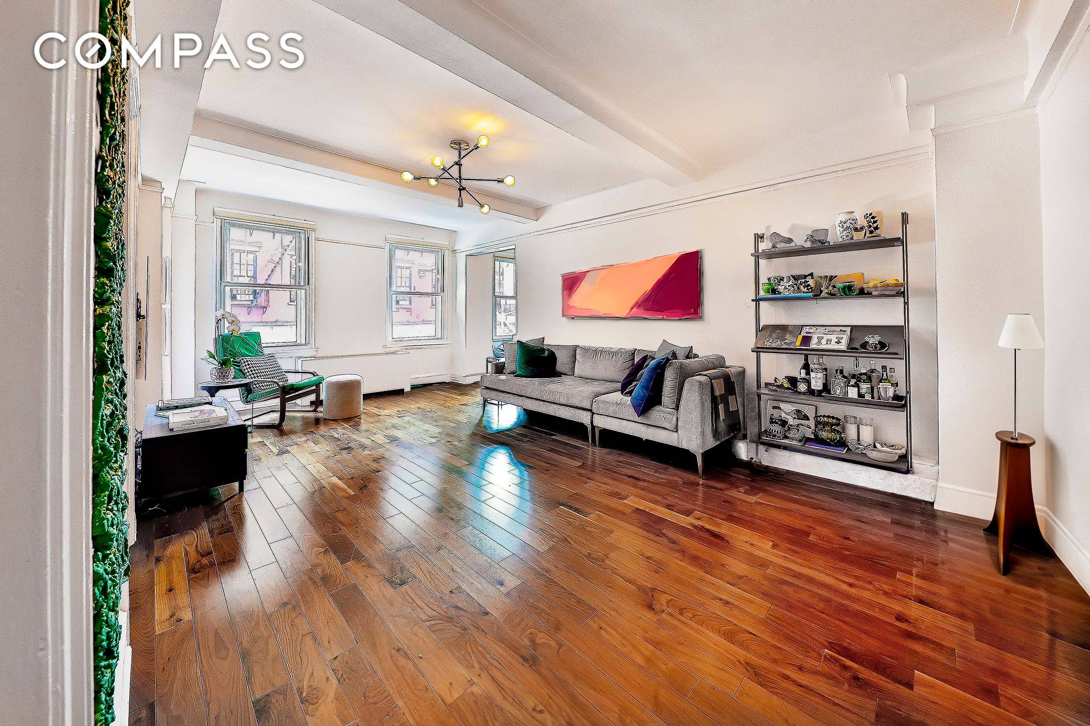 Ideal West Village location in coveted Art Deco building !