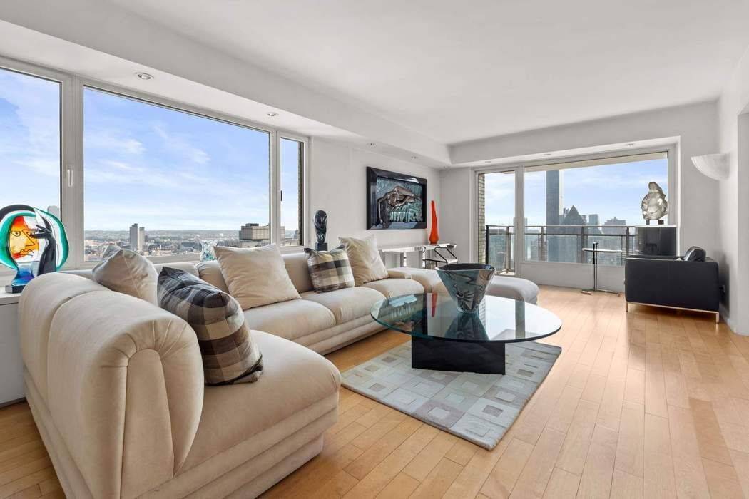 Imagine living in a gigantic apartment with multimillion dollar views for under 1M.