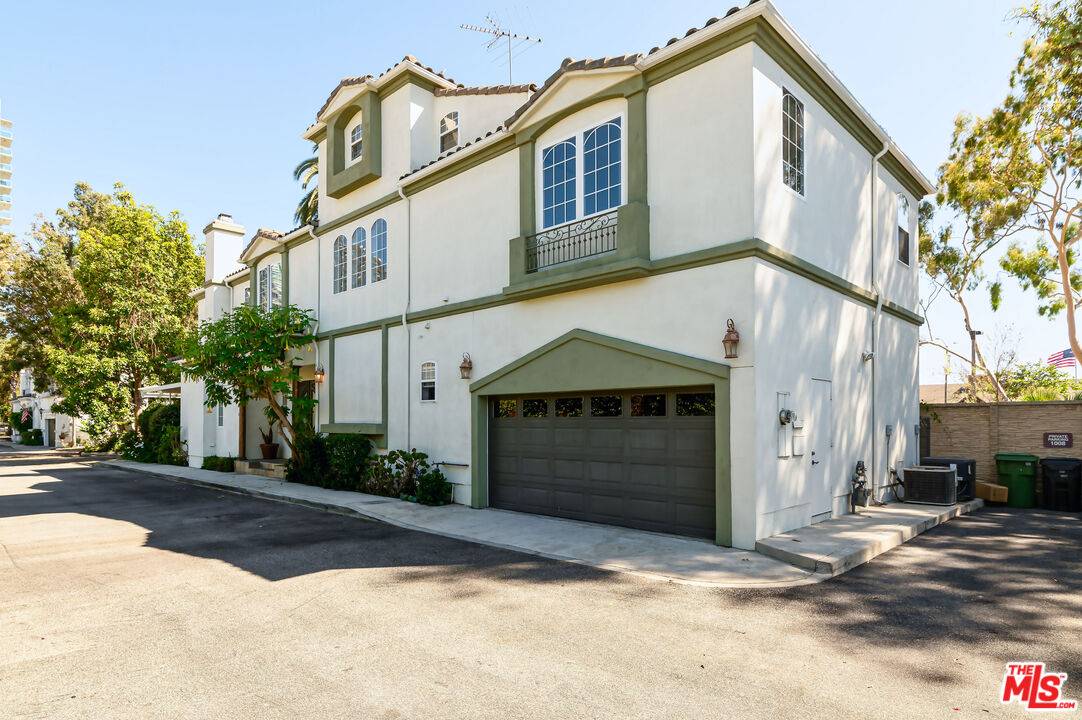 1008 Harbor Crossing Ln 3BR Marina Del Rey La