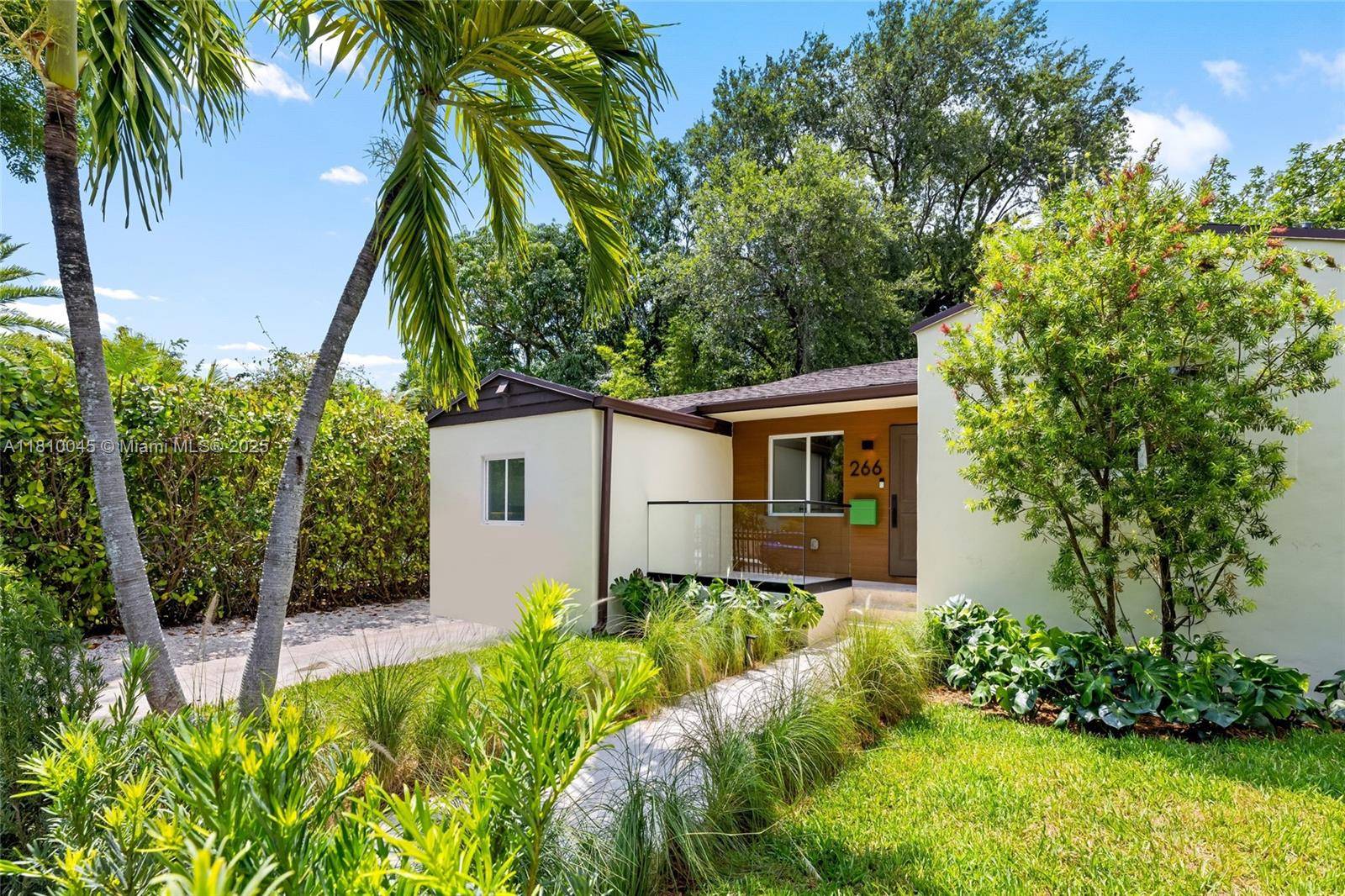 This exquisite, beautifully remodeled single family residence offers a perfect blend of contemporary design and comfort, featuring 3 spacious beds and 2 baths with 1, 028 sqft of living space.