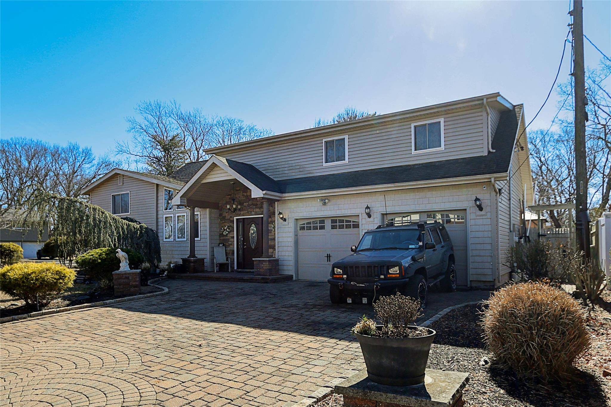 Beautiful Home in Mint Cond.