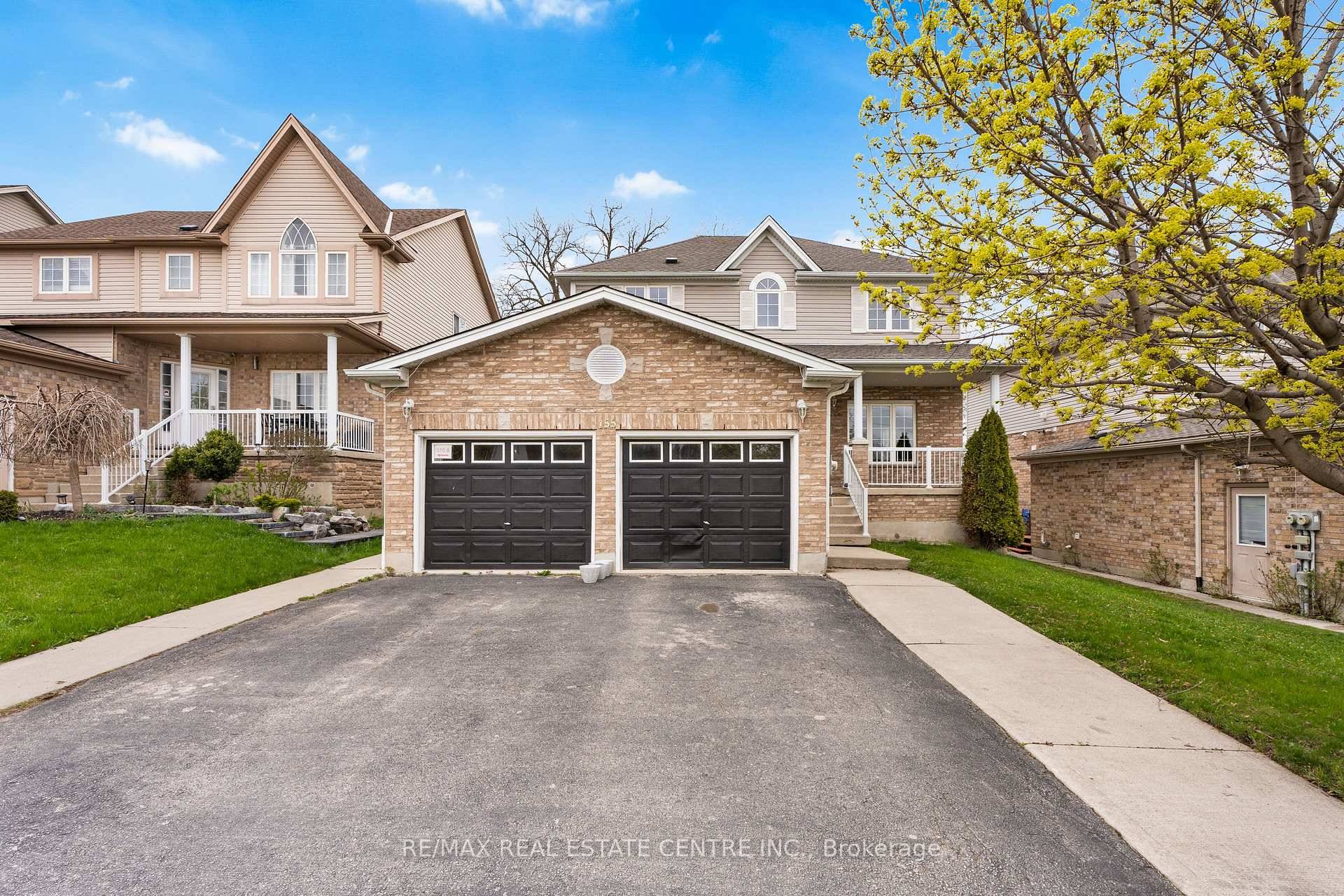 An exceptional opportunity to own a fully updated, purpose built legal duplex offering over 3, 100 sqft of finished living space 2, 254 sqft above grade 916 sqft in the ...
