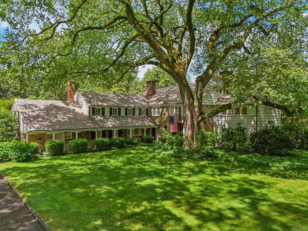 The beloved 1925 Elmstone Estate situated on over 4 acres in the heart of Ferris Hill has been lovingly restored w high end finishes that blend original charm and modern ...