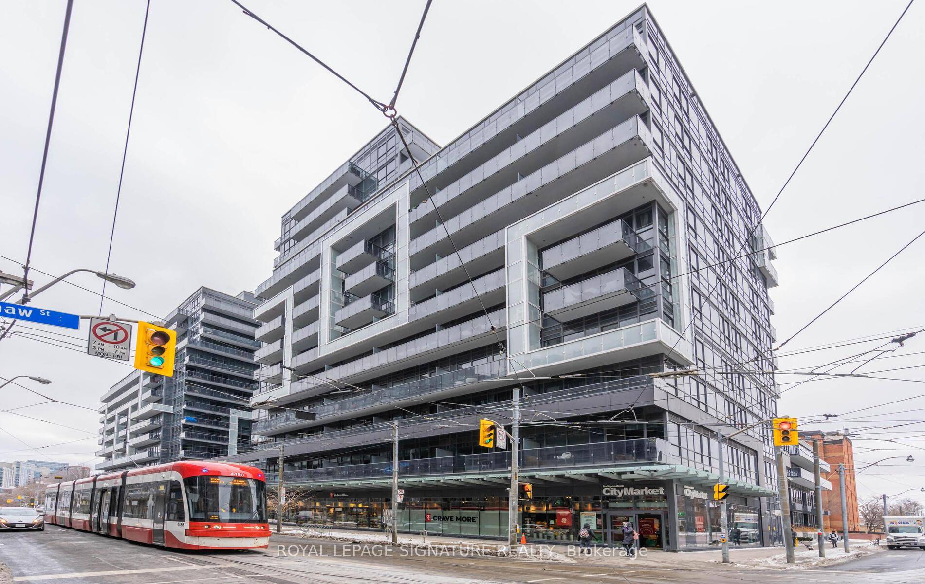 Stunning, Quiet, Elegant 1 Bedroom, 1 Bath at DNA 3.