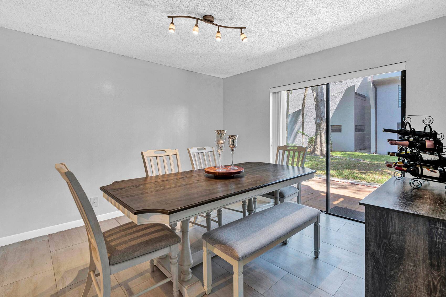 Welcome to this beautifully maintained 3 bedroom, 2 bathroom condo located in the highly desirable Banyan Courts community of Boca Raton.
