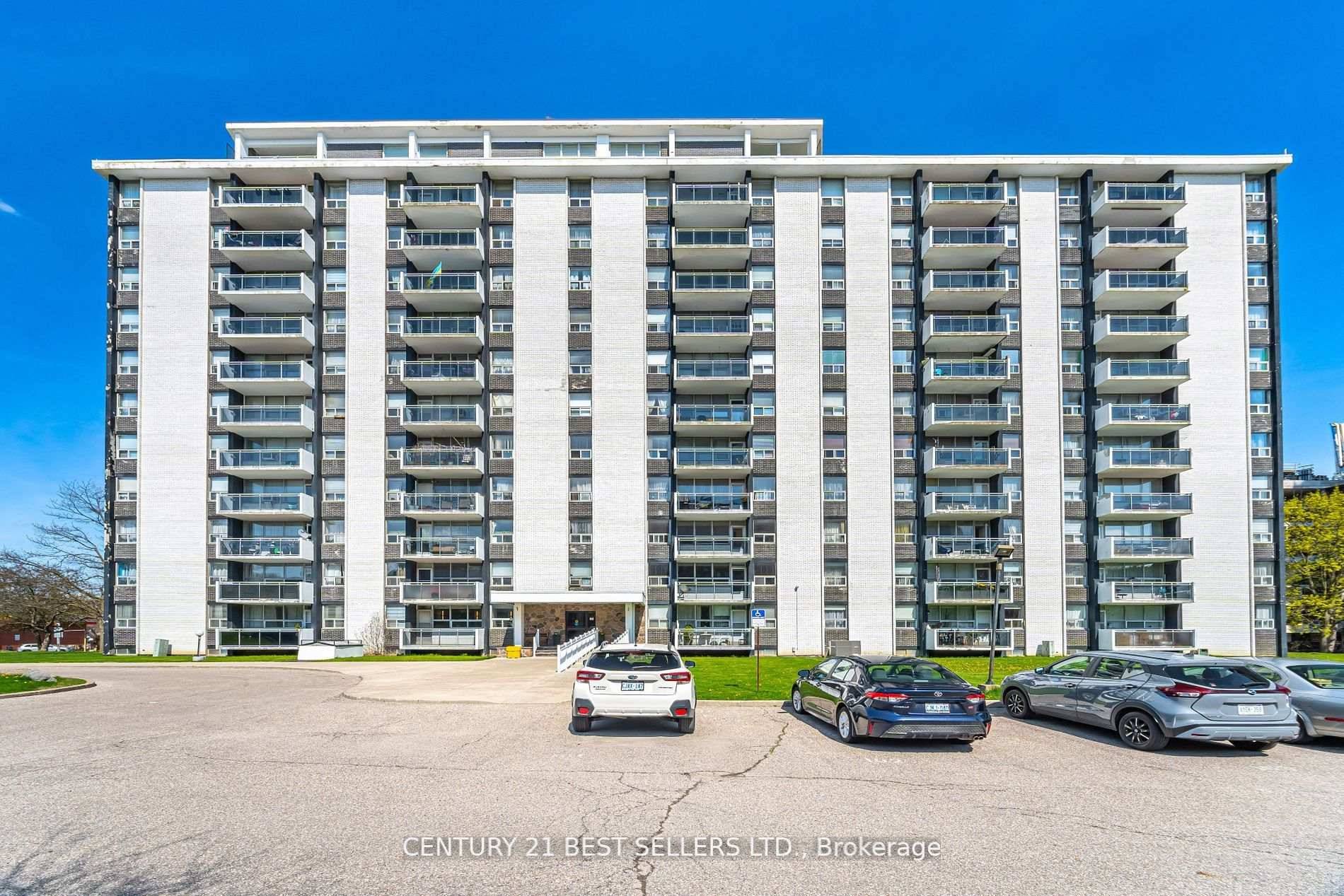 Bright and Spacious One Bedroom Co op Suite In Excellent Well Maintained Building.