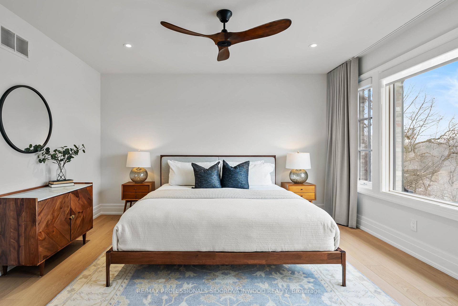 TRULY EXCEPTIONAL CUSTOM BUILT CENTRE HALL PLAN ON THE MOST COVETED amp ; QUIET STREETS IN SWANSEA !