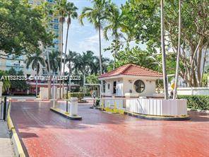 Location ! Renovated property, can be rented right away min 6 months.