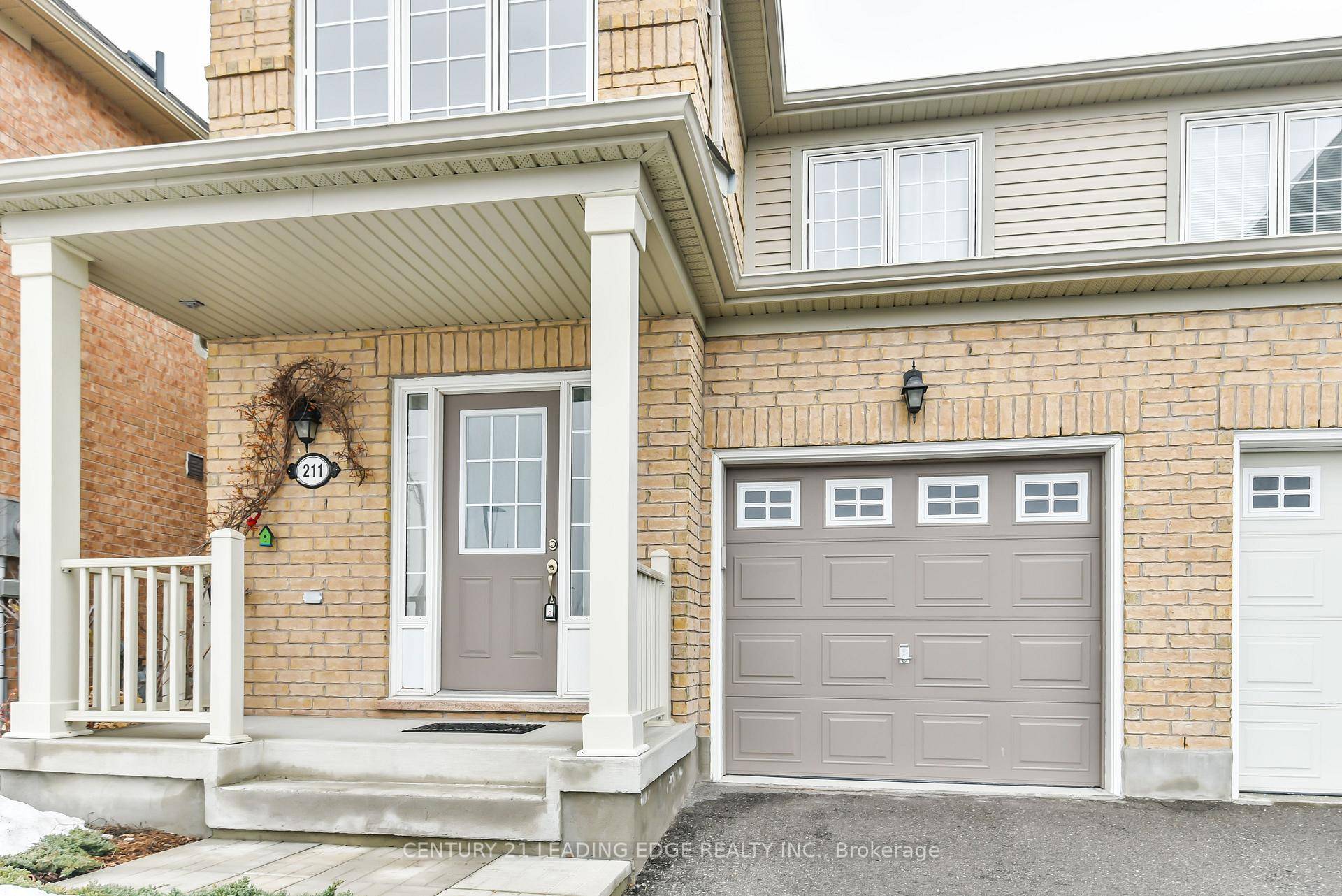 Beautiful semi detached 3 bedroom home in excellent condition, meticulously clean, light filled, fully equipped with newer stove and fridge.