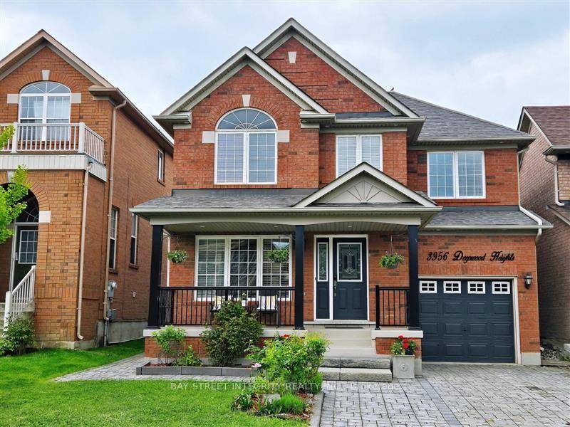 Excellent Location ! Walking Distance to Schools and Parks !