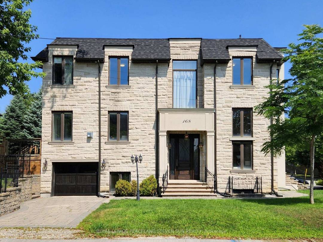 Luxury Detached In Prestigious Willowdale East.