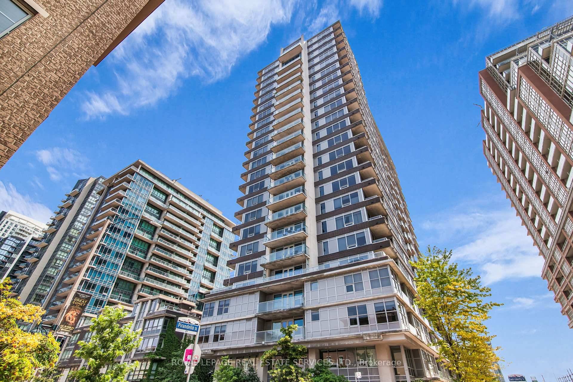 Welcome to 59 East Liberty, a bright and spacious 2 bedroom plus den suite in one of Liberty Villages most desirable buildings.