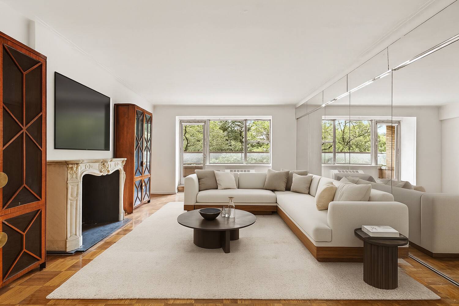 Enjoy sweeping views of Central Park from this gracious 6 room residence, ideally located on Fifth Avenue and 68th Street.