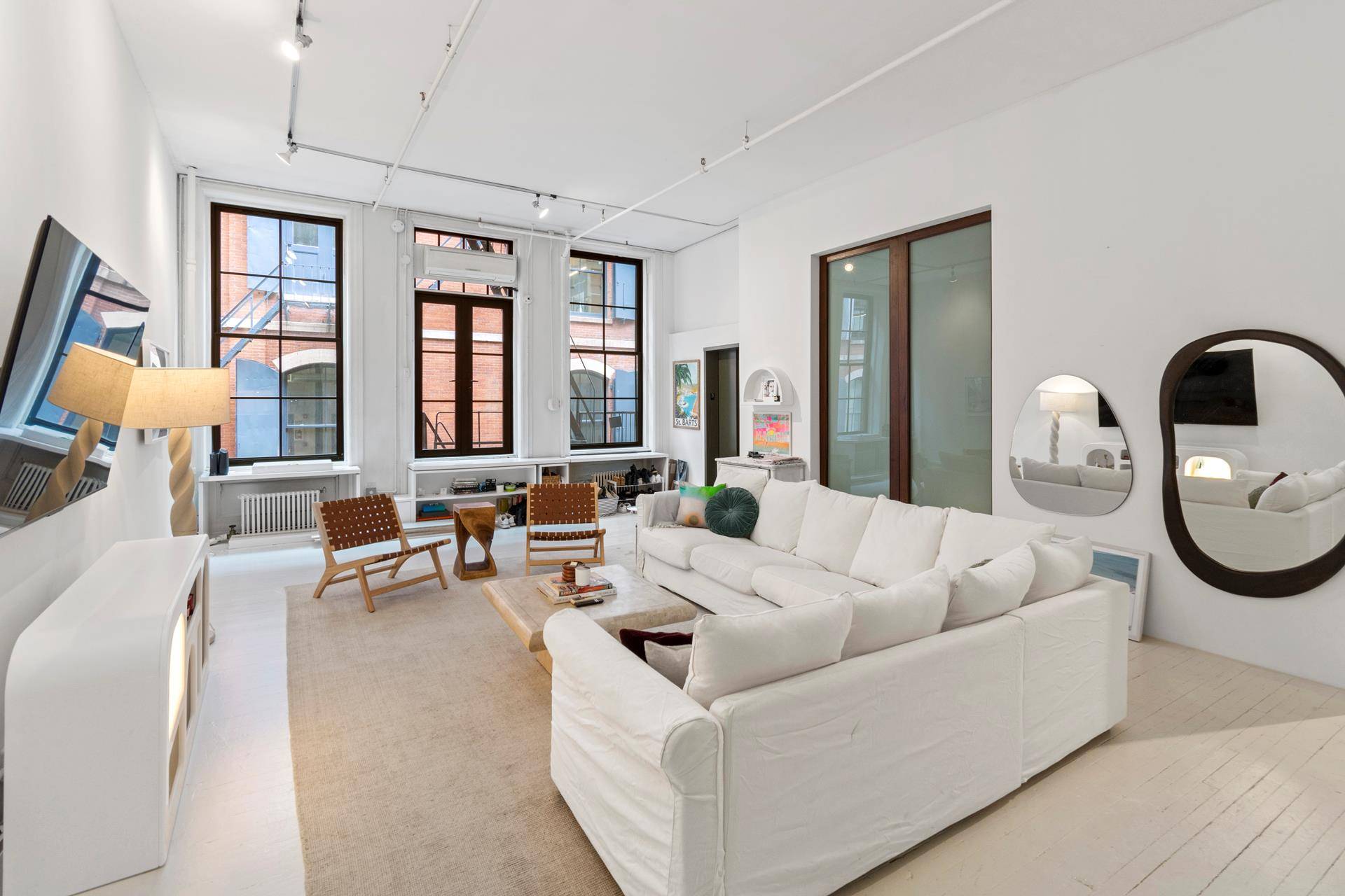 Private keyed elevator opens directly to this expansive 2, 000 square foot loft space.