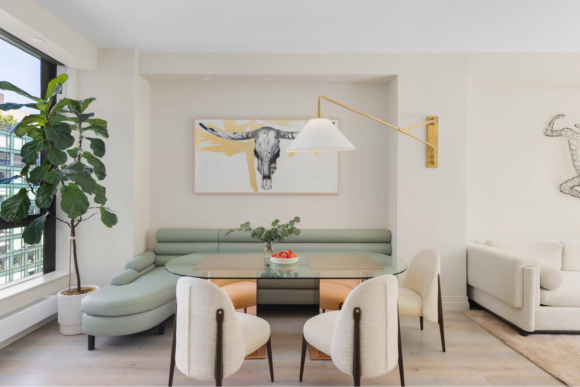 Welcome to this tasteful and freshly modernized 3br 3ba home in the heart of Hudson Square.