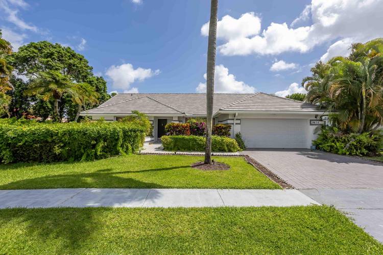 Stunning Lakefront Pool Home in Sun Valley 3BR 2BA 2, 300 Sq Ft, Discover the ultimate South Florida lifestyle in this magnificent 3 bedroom, 2 bathroom lakefront pool home in ...