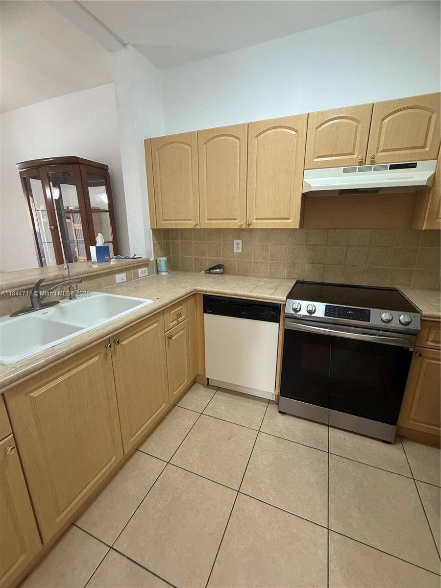 Great Opportunity in Hialeah !