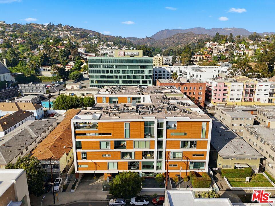 6735   Yucca St 2BR Hollywood Hills East La