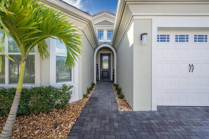 Rarely available 4 bedroom Schefflera model in Meadows of Westlake.