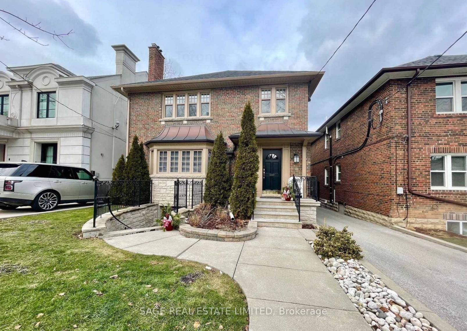 Welcome to your next chapter in Forest Hill South one of Torontos most charming and coveted neighbourhoods.