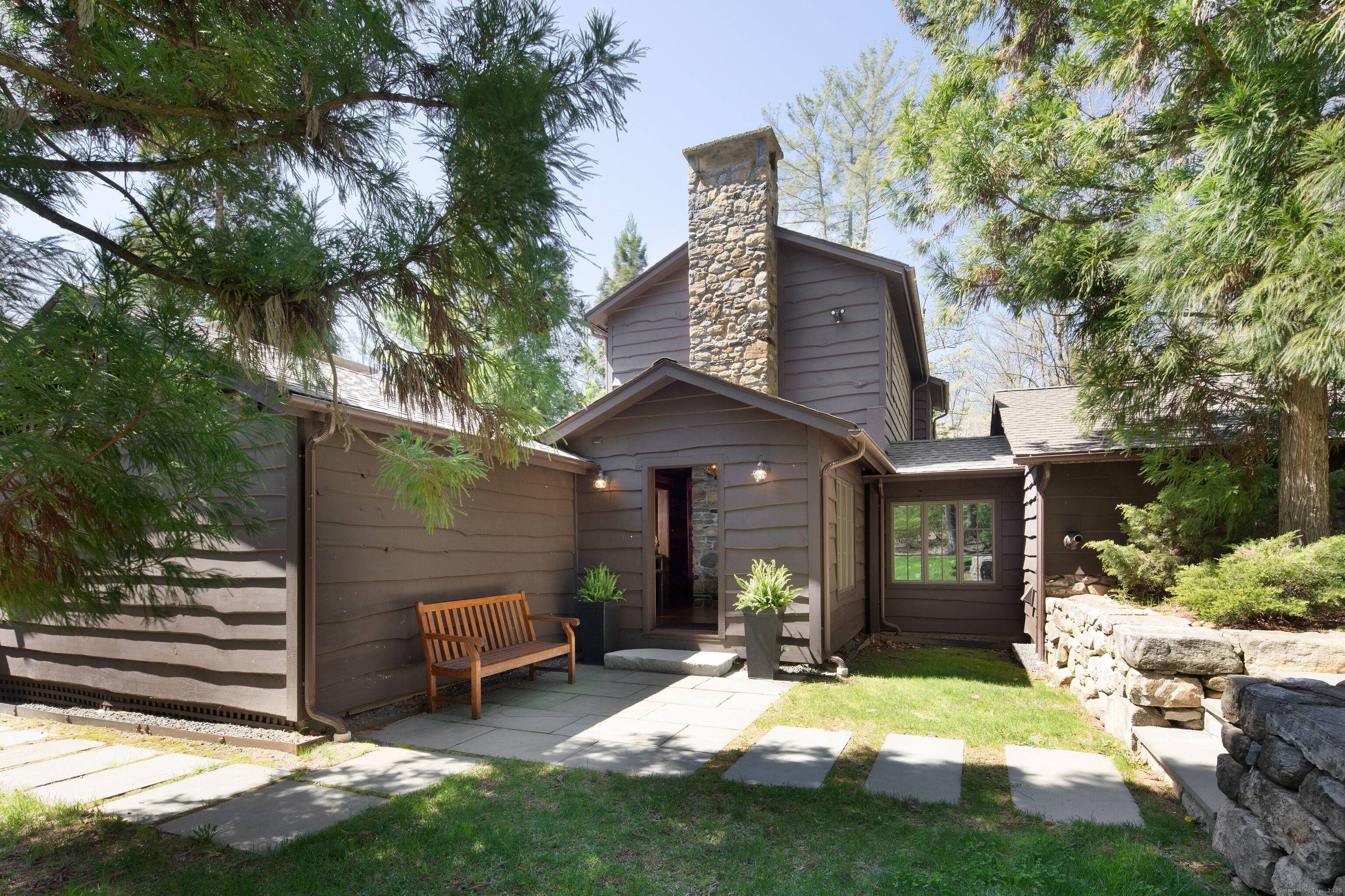 Welcome to River Bend, a private oasis nestled along the picturesque Housatonic River.