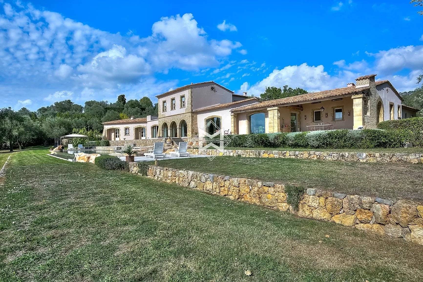 Exceptional Bastide - See view