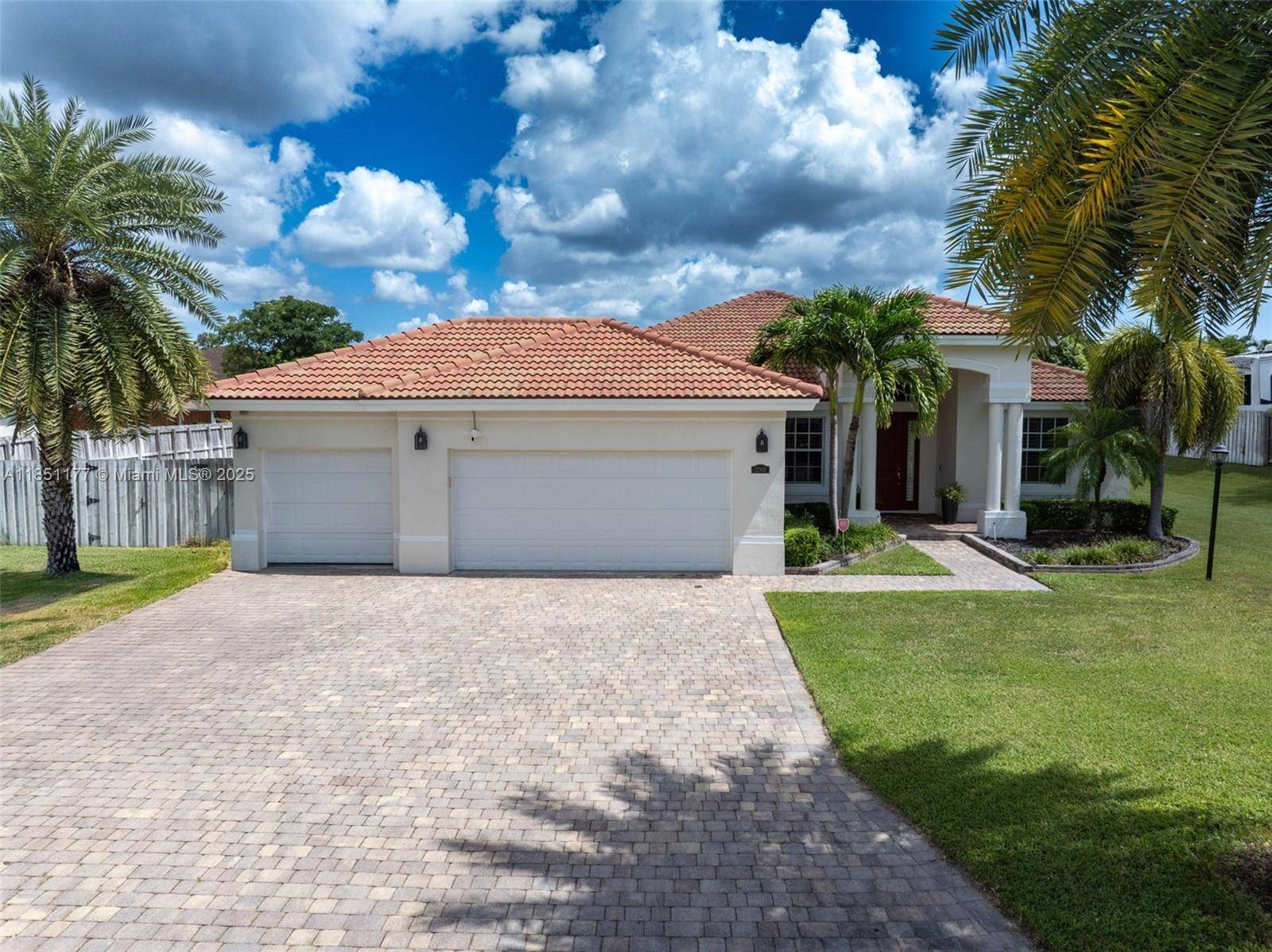 Beautiful Move In Ready Home !